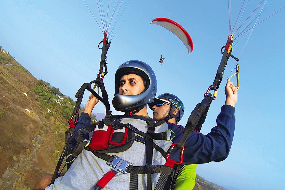 divyanshu ganatra india’s first differentlyabled paraglider