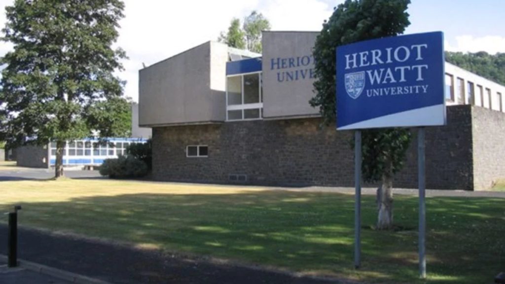 heriot-watt university sml international merit scholarship in uk