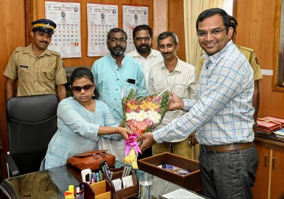 meet pranjal patil the nation’s first visually impaired ias officer - an inspiration to all