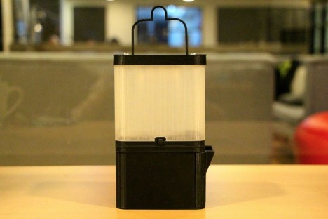 lamp that runs entirely on metal and salt water pollution-free and ecofriendly!